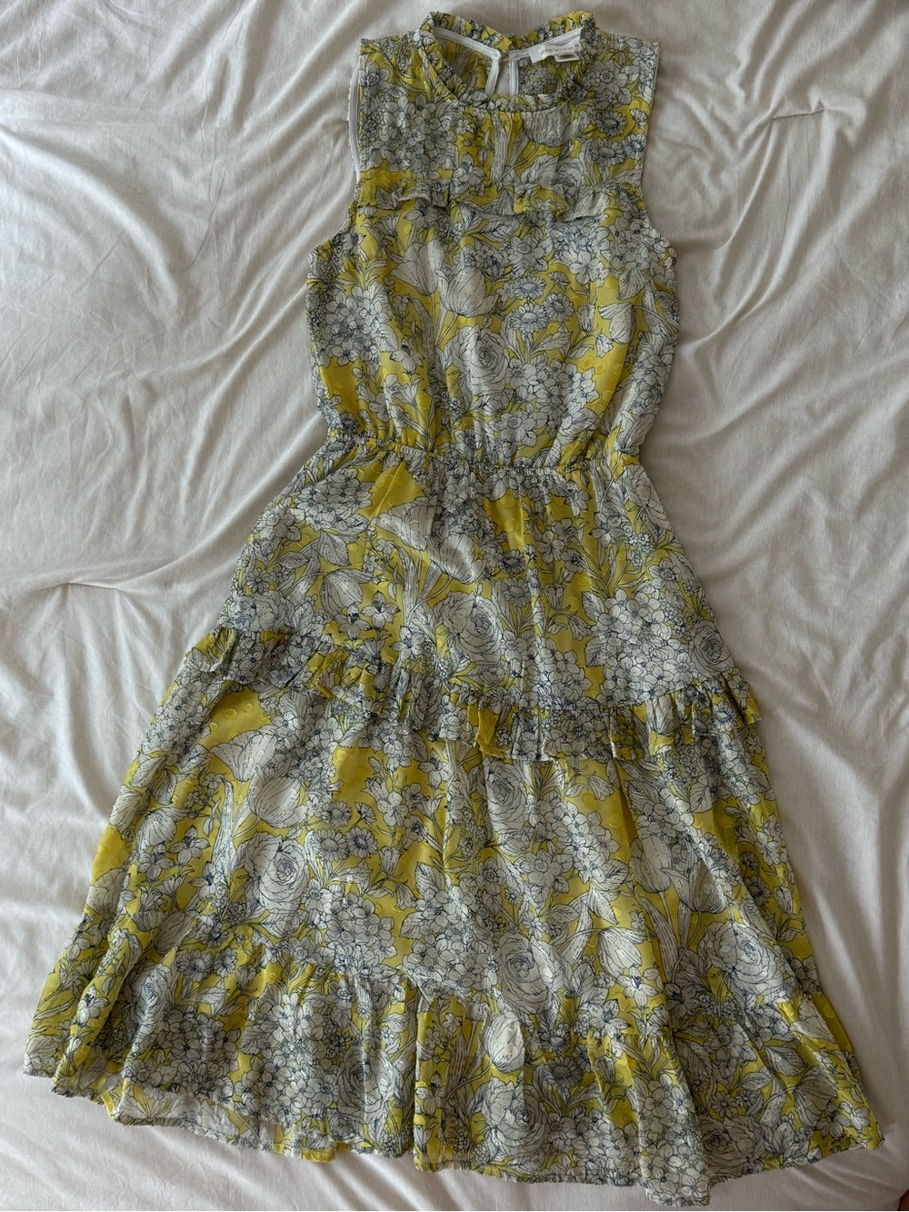 Floral Sleeveless Midi Dress in Yellow and White Monteau